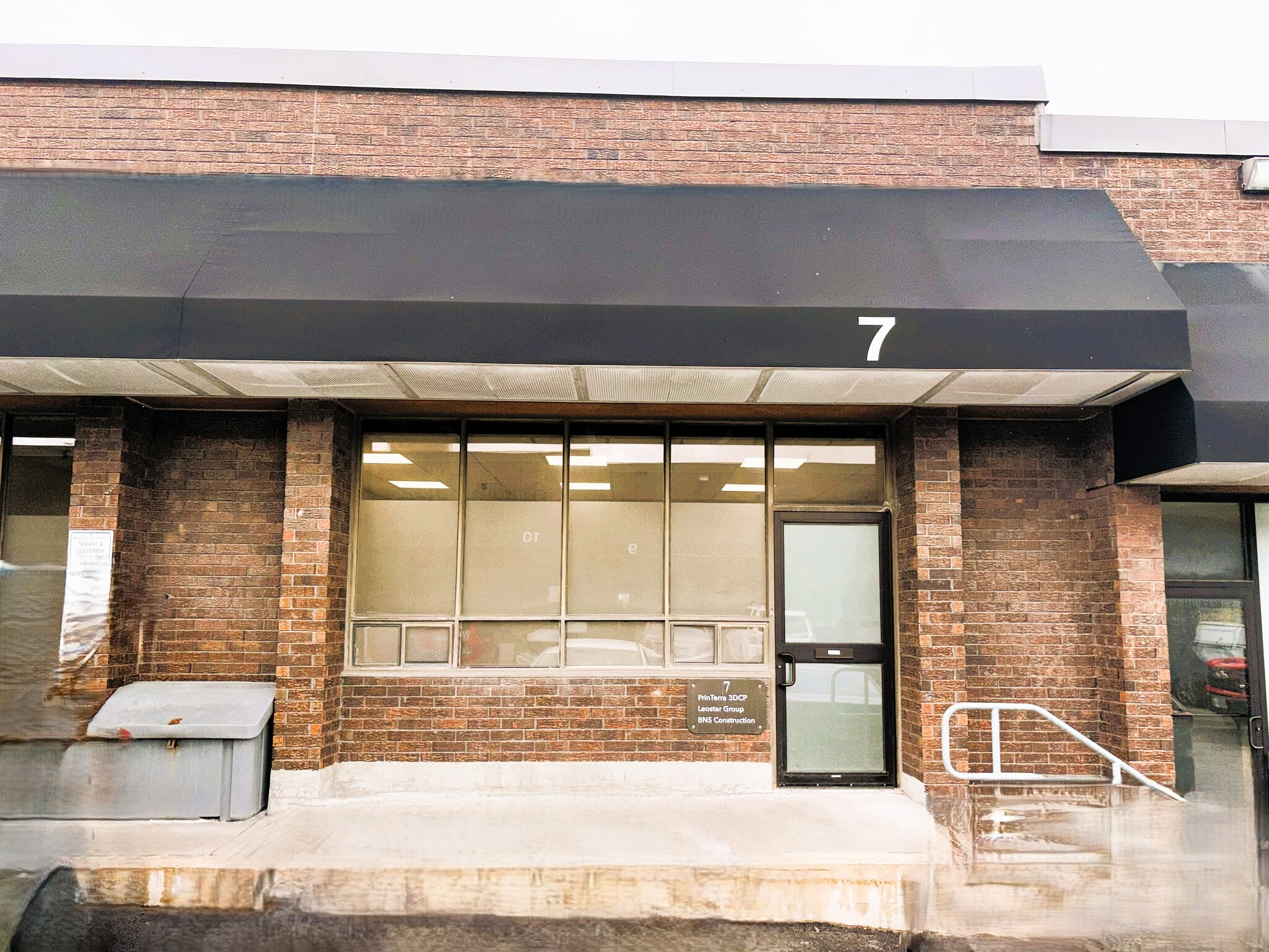 90 Esna Park Dr, Markham, ON for lease Primary Photo- Image 1 of 41