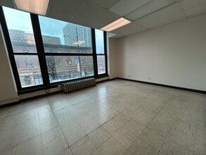 4740-4750 N Sheridan Rd, Chicago, IL à louer Photo intérieure- Image 2 de 4