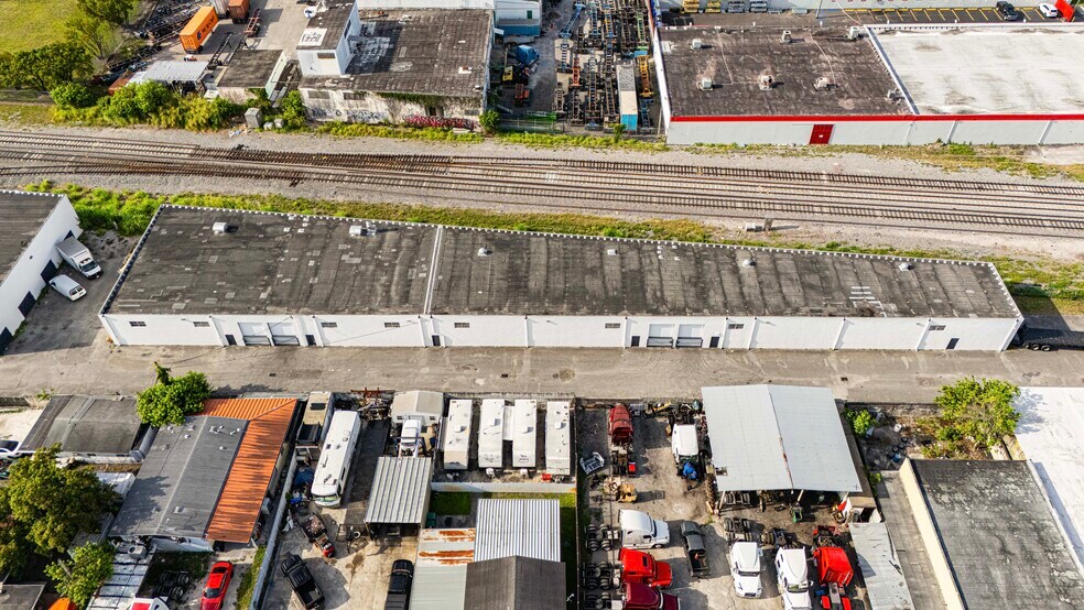 7455 NW 32nd Ave, Miami, FL for sale - Building Photo - Image 3 of 5