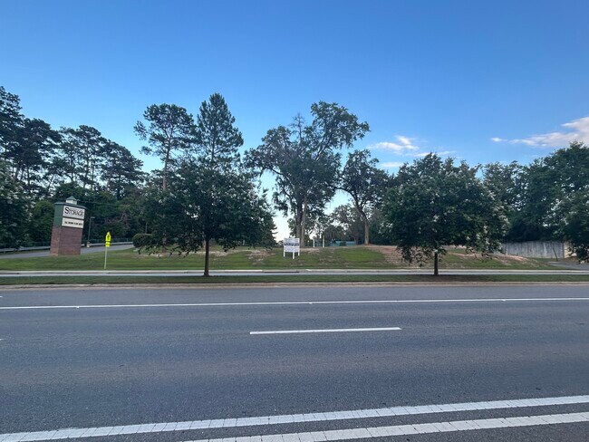 Plus de détails pour 6875 Thomasville Rd, Tallahassee, FL - Terrain à louer