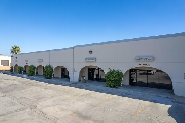 Plus de détails pour 68615 Perez Rd, Cathedral City, CA - Industriel à louer