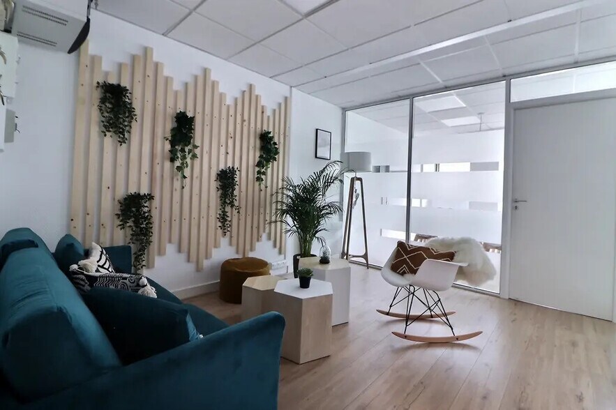 51 Rue De L'Echiquier, Paris for lease - Interior Photo - Image 3 of 6