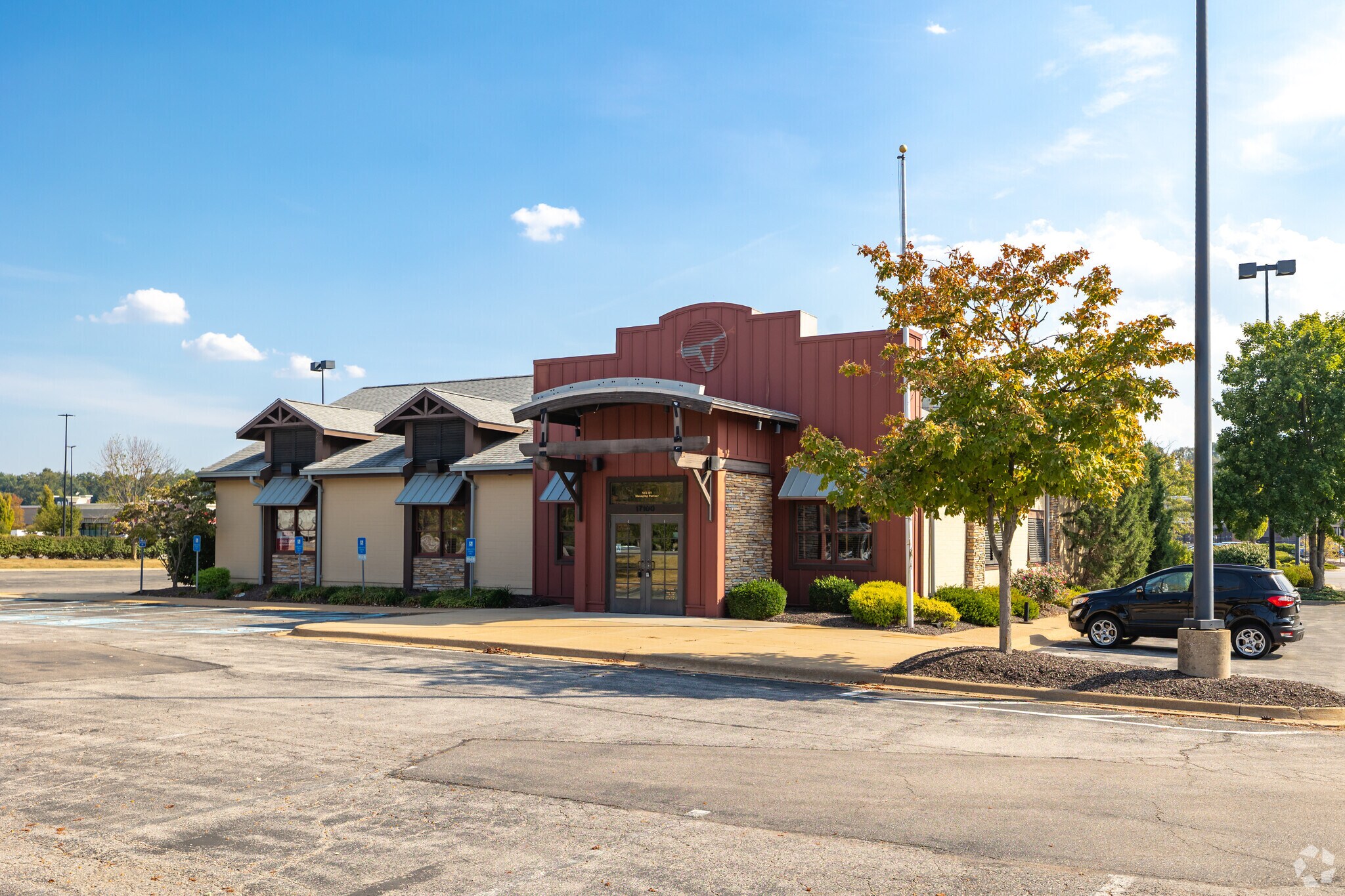 17100 Chesterfield Airport Rd, Chesterfield, MO à louer Photo principale- Image 1 de 7