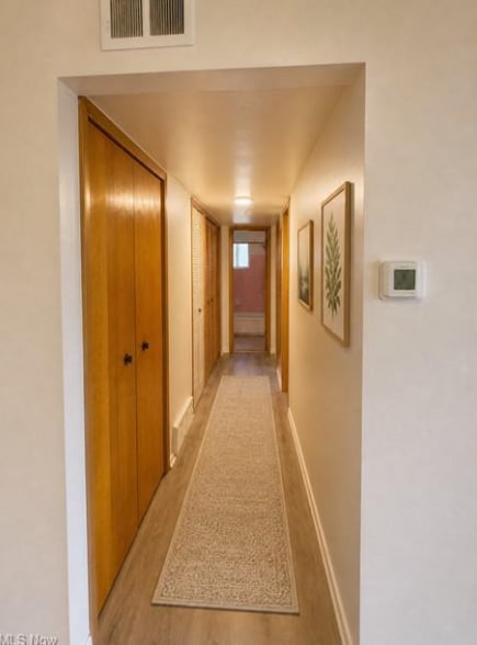 18911 Bella Dr, Cleveland, OH for sale - Building Photo - Image 3 of 8