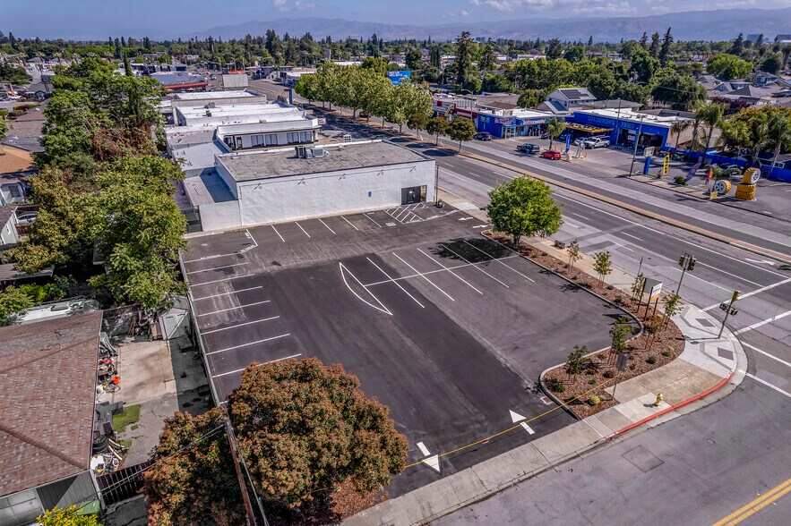 481 S Bascom Ave, San Jose, CA à louer - Photo du bâtiment - Image 2 de 5