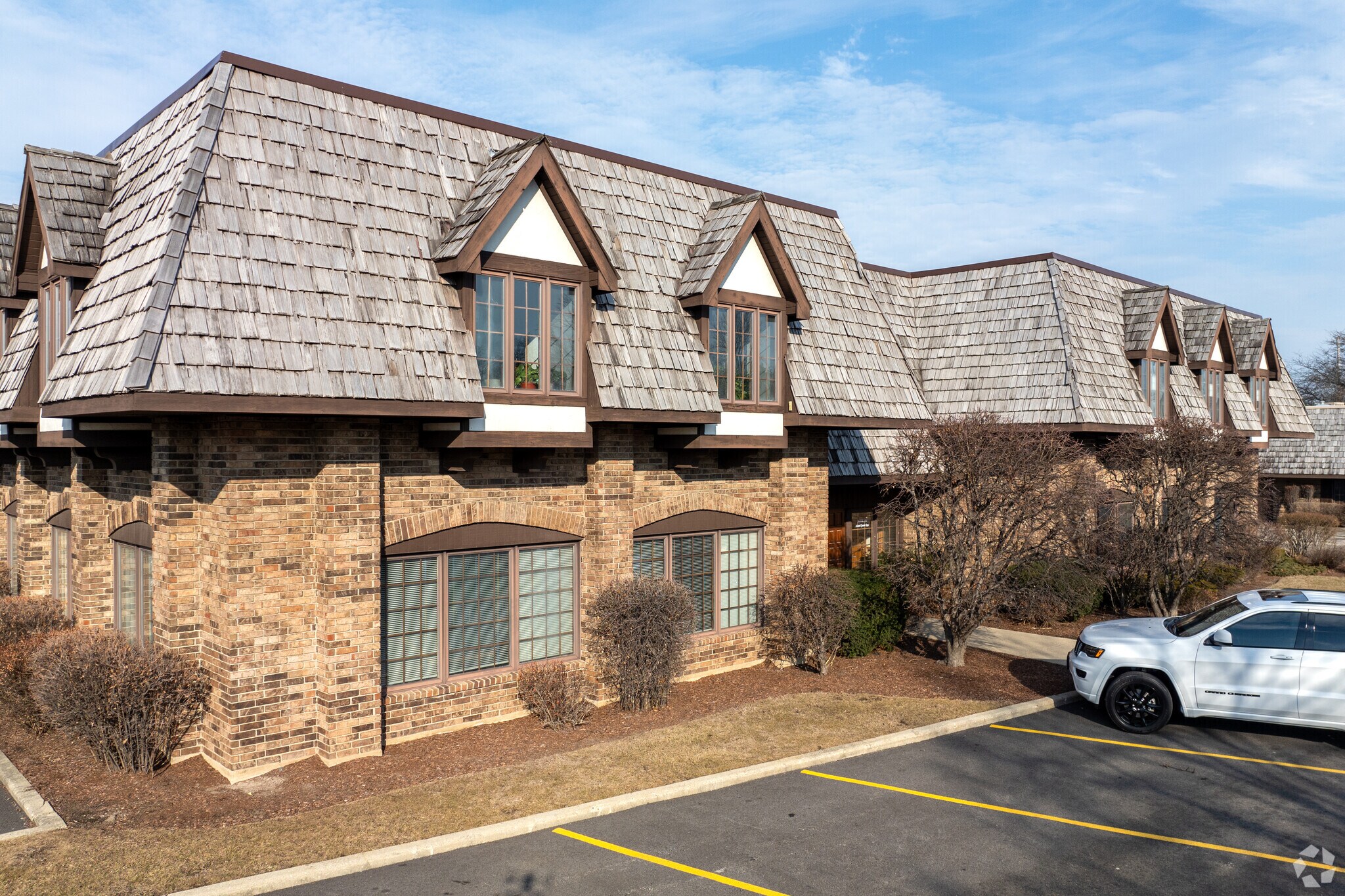 14048 W Petronella Dr, Libertyville, IL for sale Primary Photo- Image 1 of 1