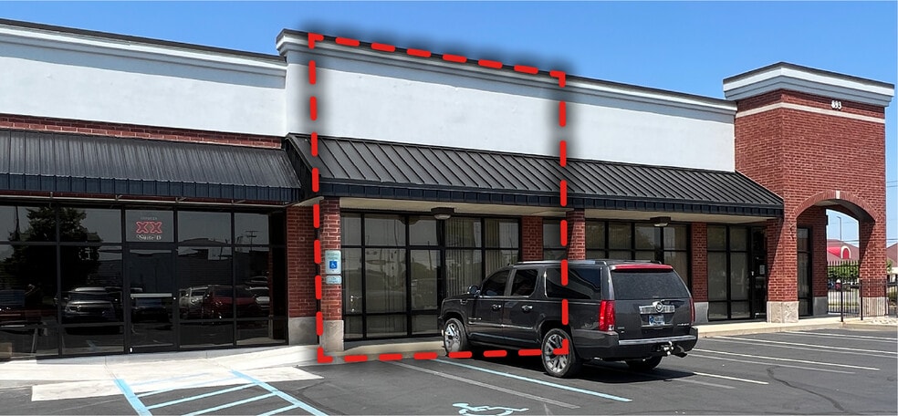 893 E Main St, Greenwood, IN for lease - Building Photo - Image 2 of 9