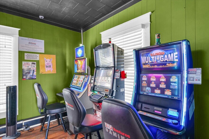 207 E Main St, Toledo, IL à vendre - Photo intérieure - Image 3 de 18