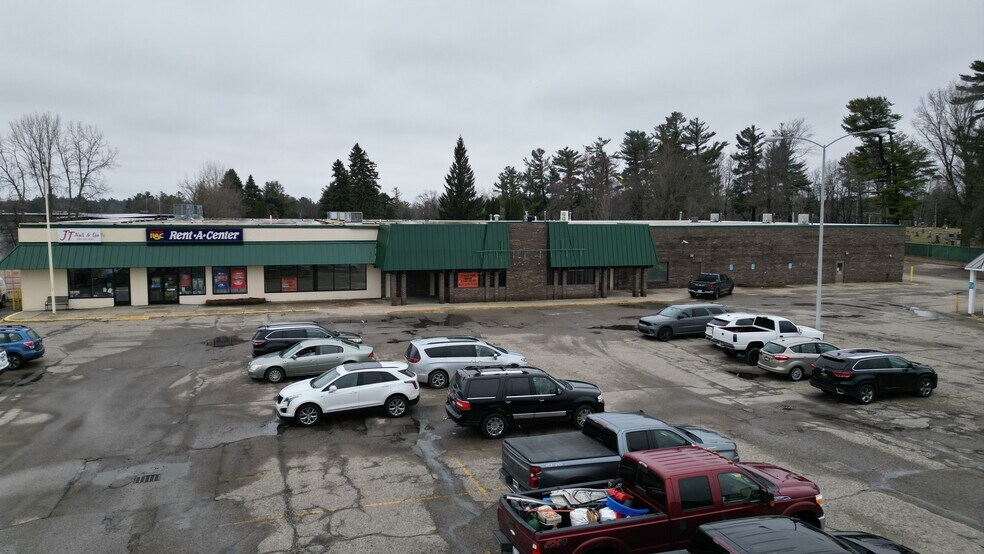 520-522 E Houghton Ave, West Branch, MI à louer - Photo du bâtiment - Image 3 de 25