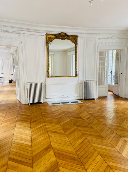 4 Rue De Logelbach, Paris à louer - Photo du bâtiment - Image 1 de 4