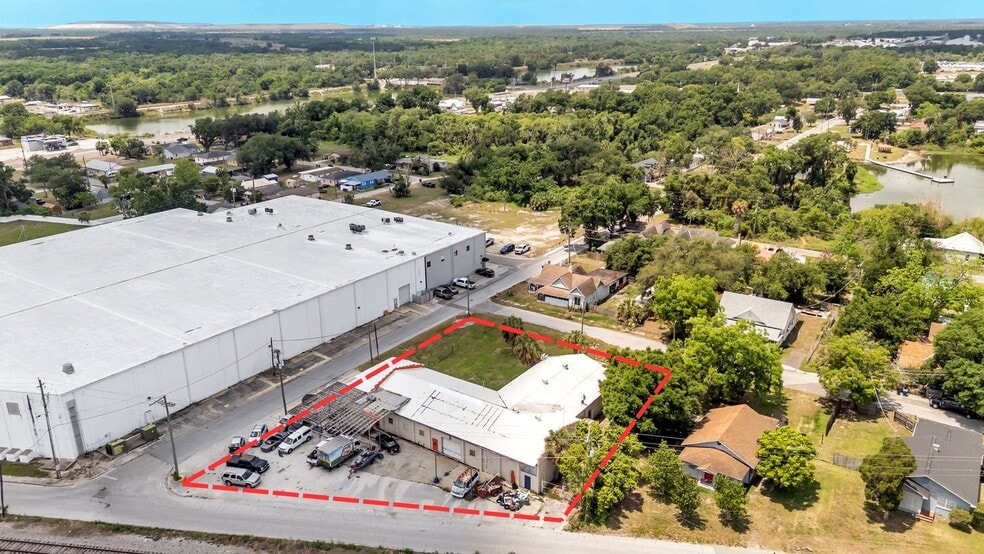 400 NW Phosphate Blvd, Mulberry, FL for sale - Building Photo - Image 1 of 8