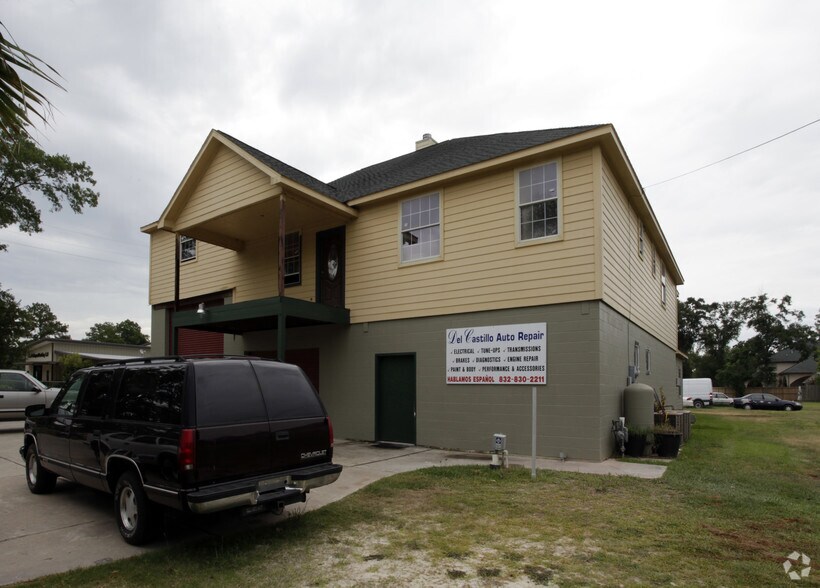 4406 Theiss Rd, Humble, TX à louer - Photo du bâtiment - Image 2 de 15