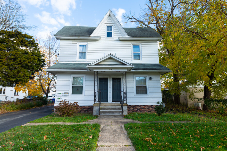 308 N Main St, Glassboro, NJ à vendre - Photo principale - Image 1 de 1