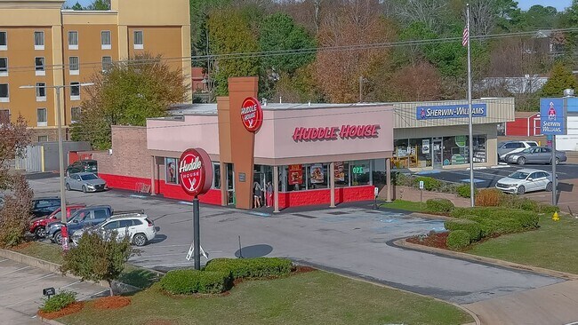 More details for 1925 Jackson Ave W, Oxford, MS - Retail for Sale