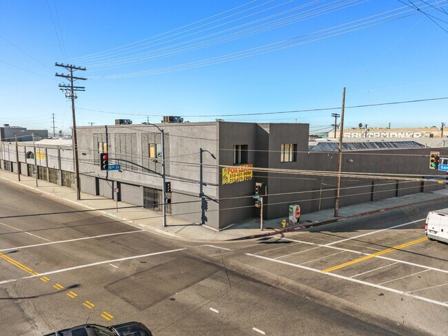 Plus de détails pour 2023-2043 S Santa Fe Ave, Los Angeles, CA - Local d'activités, Industriel à louer
