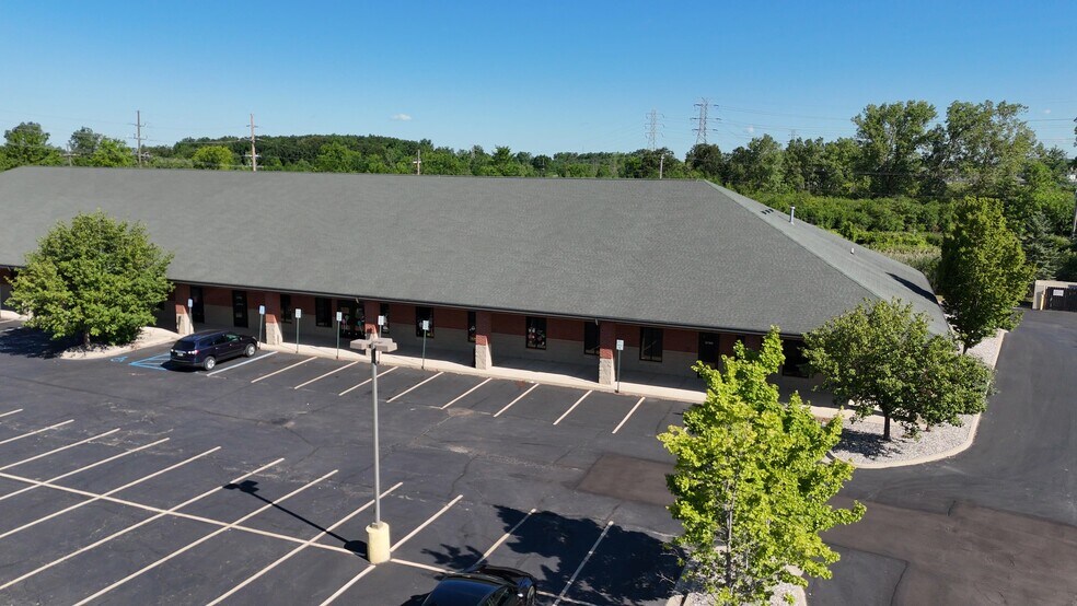 20372 Van Horn Rd, Woodhaven, MI à vendre - Vidéo sur l’inscription commerciale - Image 2 de 10