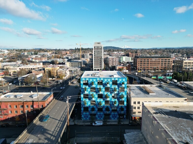 850 SE 3rd Ave, Portland, OR for lease - Aerial - Image 3 of 10