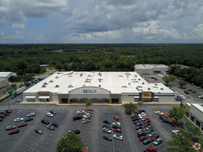 6241-6251 N Davis Hwy, Pensacola, FL for lease - Building Photo - Image 1 of 4