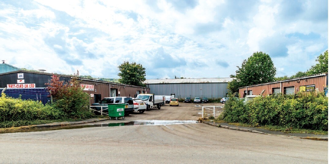 1-7 Boughton Workshops, Boughton à vendre Photo du bâtiment- Image 1 de 2