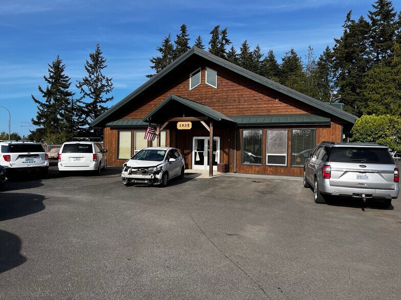 1935 W Edgewood Dr, Port Angeles, WA à vendre - Photo du bâtiment - Image 3 de 13
