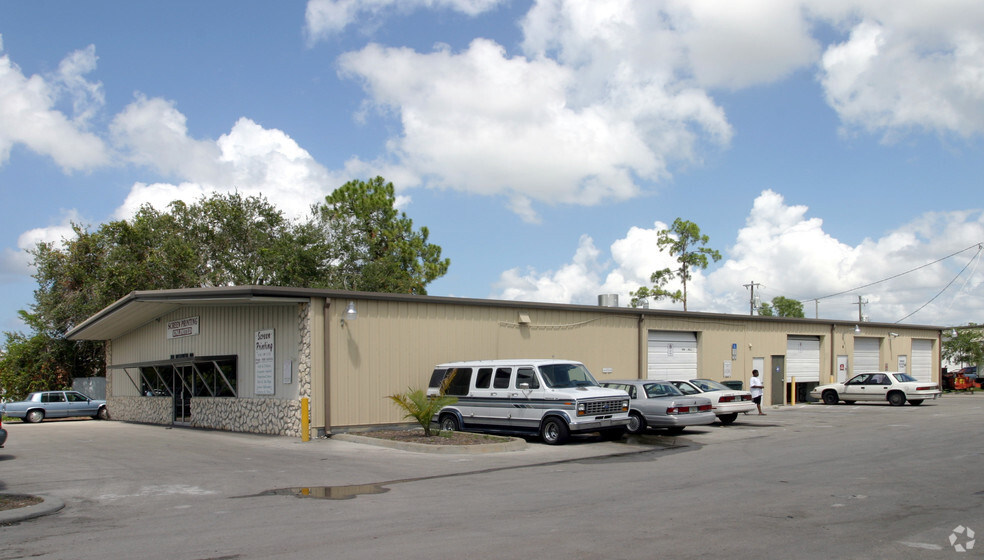 3437 Westview Dr, Naples, FL for lease - Building Photo - Image 3 of 12