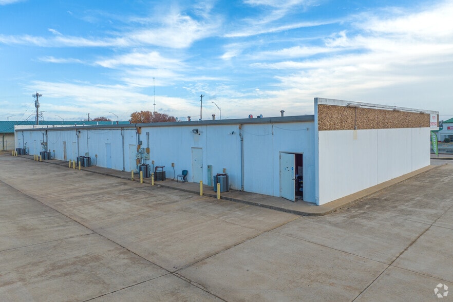 2703-2717 S I 35 Service Rd, Oklahoma City, OK à vendre - Photo du bâtiment - Image 3 de 15