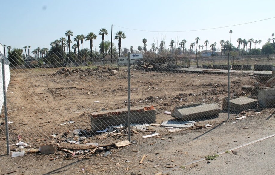 3496 Commerce St, Riverside, CA for sale - Primary Photo - Image 1 of 3