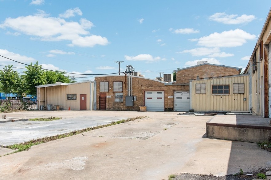 101 W Avenue D, Garland, TX for sale - Other - Image 1 of 1