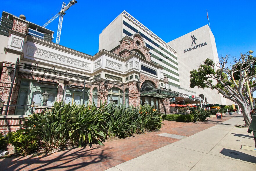 5757 Wilshire Blvd, Los Angeles, CA à louer - Photo du bâtiment - Image 3 de 63