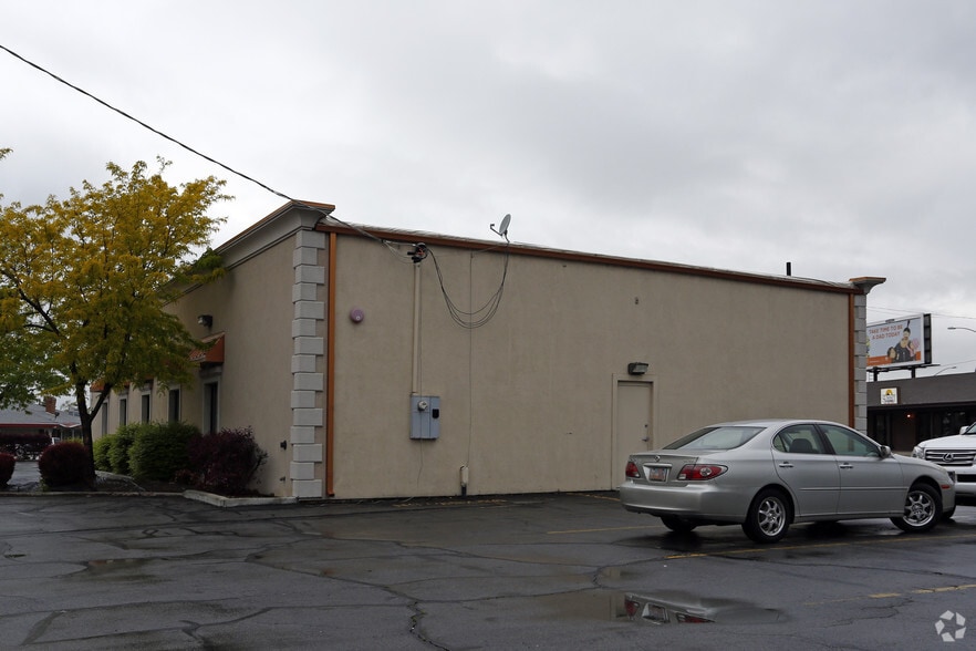 1481 S State St, Orem, UT à vendre - Photo du bâtiment - Image 3 de 3