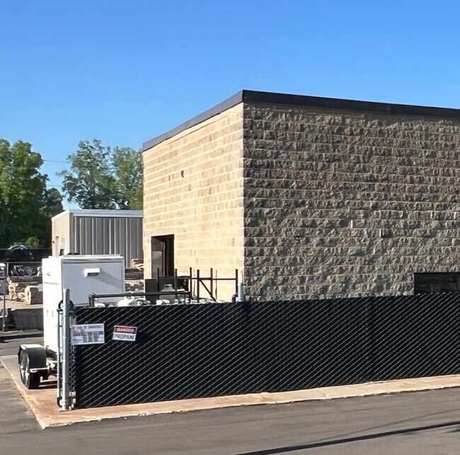 Plus de détails pour 7583 Highway 13 W, Savage, MN - Industriel à vendre