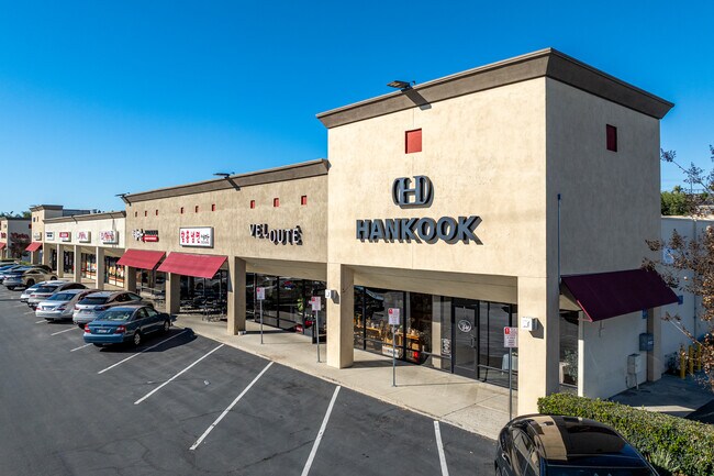 Plus de détails pour 1251-1401 S Beach Blvd, La Habra, CA - Commerce de détail, Industriel à louer