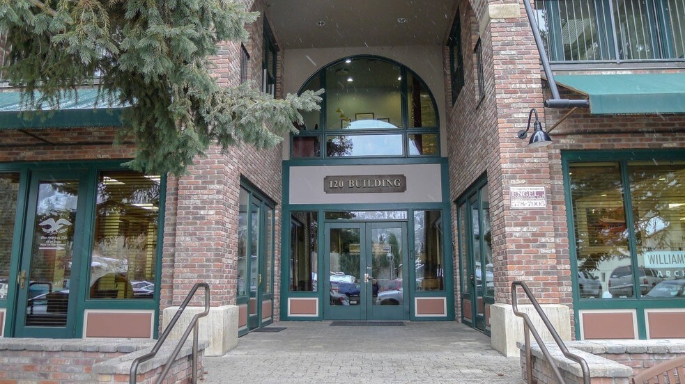 120 2nd Ave N, Ketchum, ID for sale - Primary Photo - Image 1 of 13