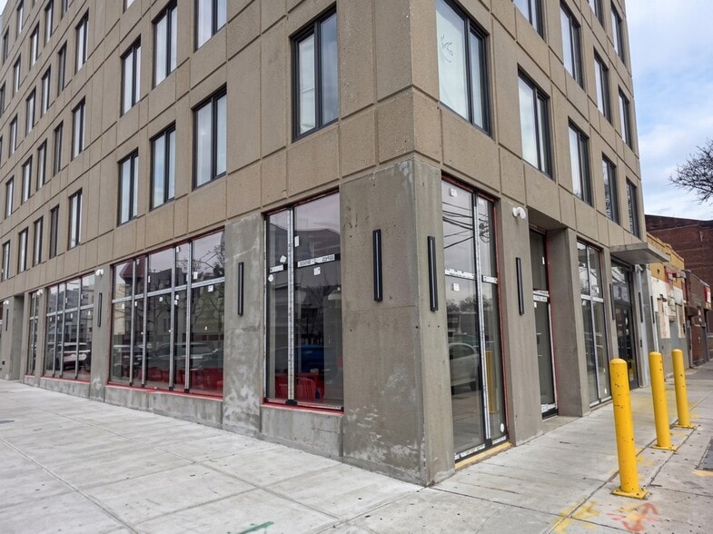 3051 Atlantic Ave, Brooklyn, NY for lease - Building Photo - Image 2 of 9