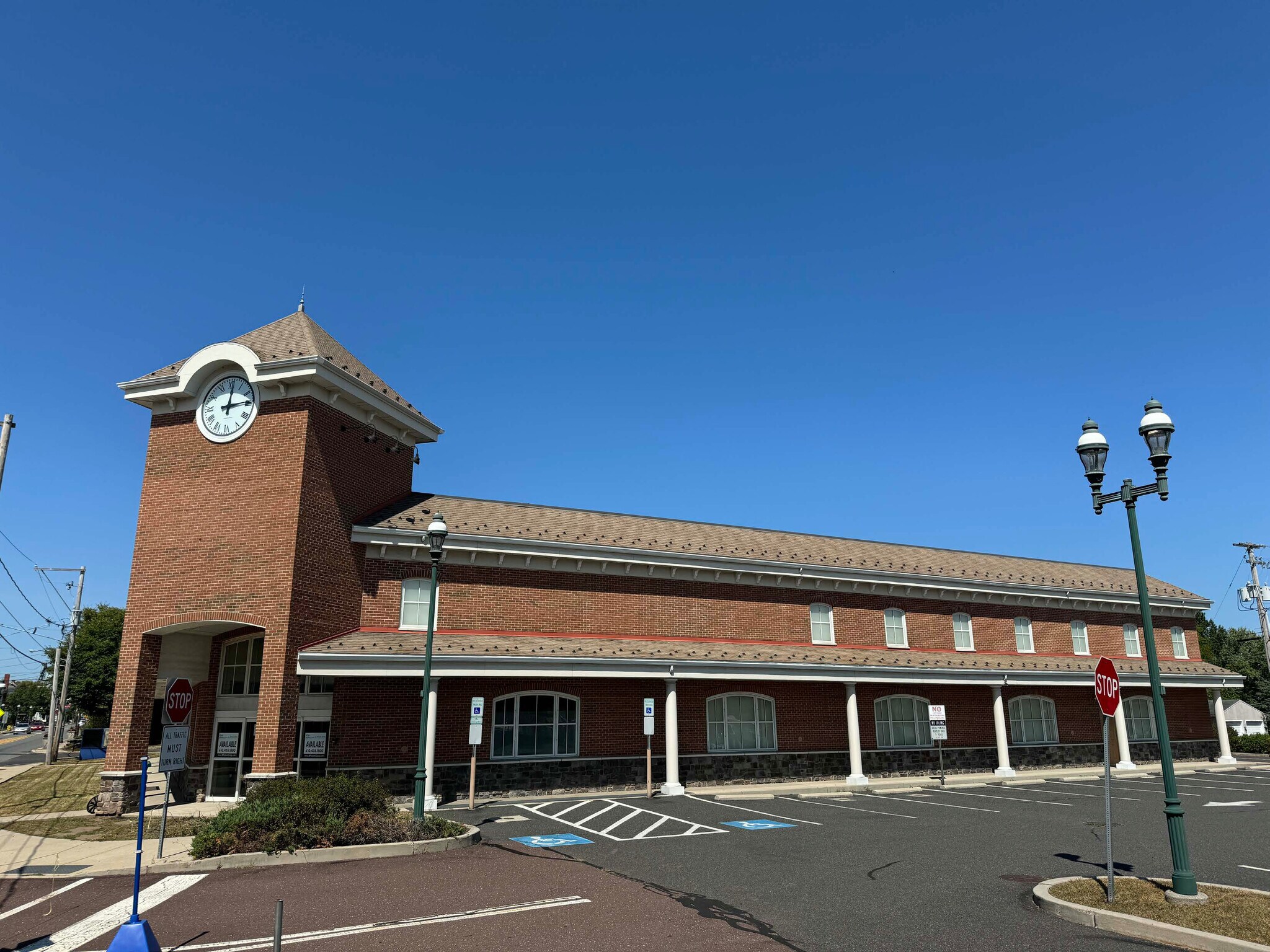 350 Main St, Pennsburg, PA à louer Photo principale- Image 1 de 11