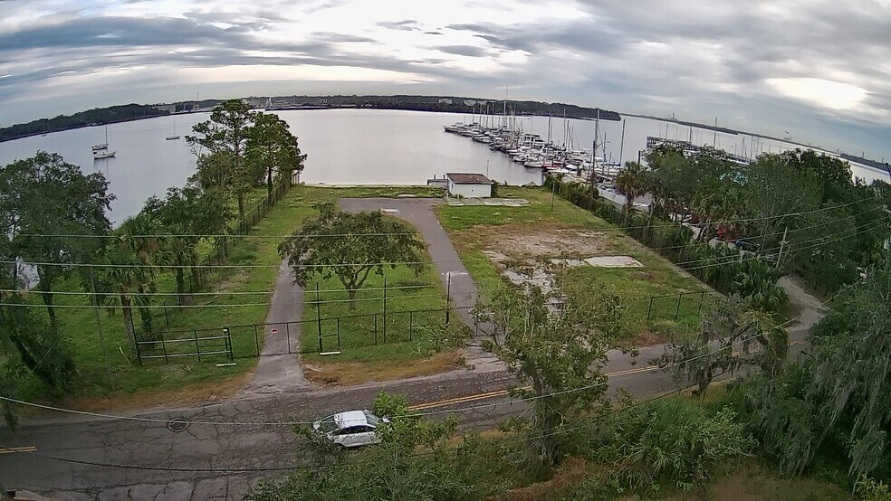 451 Trout River Dr, Jacksonville, FL à vendre - Photo du bâtiment - Image 3 de 16