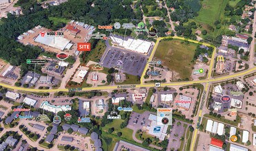 520 S Eastwood Dr, Woodstock, IL - AERIAL map view