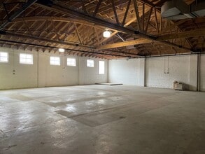 400 N Ashland Ave, Chicago, IL for lease Interior Photo- Image 2 of 6