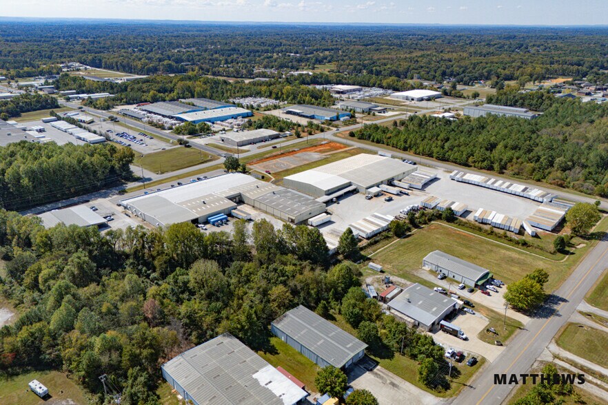 3110 Kendall Dr, Florence, AL à vendre - Photo du bâtiment - Image 2 de 4