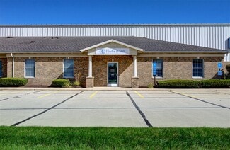 Plus de détails pour 1502 Lear Industrial Pky, Avon, OH - Industriel à louer