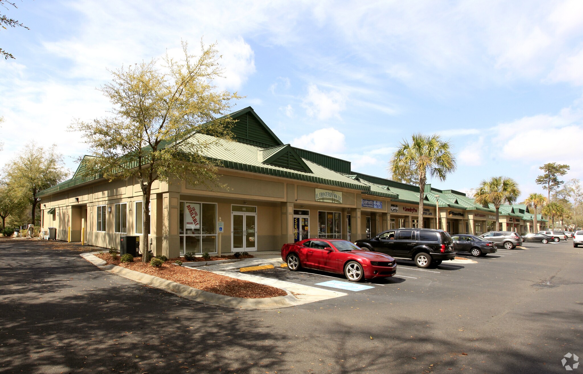 22-30 Plantation Park Dr, Bluffton, SC à louer Photo du bâtiment- Image 1 de 4
