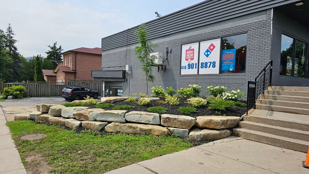 4865 Sheppard Ave E, Toronto, ON à louer - Photo du bâtiment - Image 2 de 5