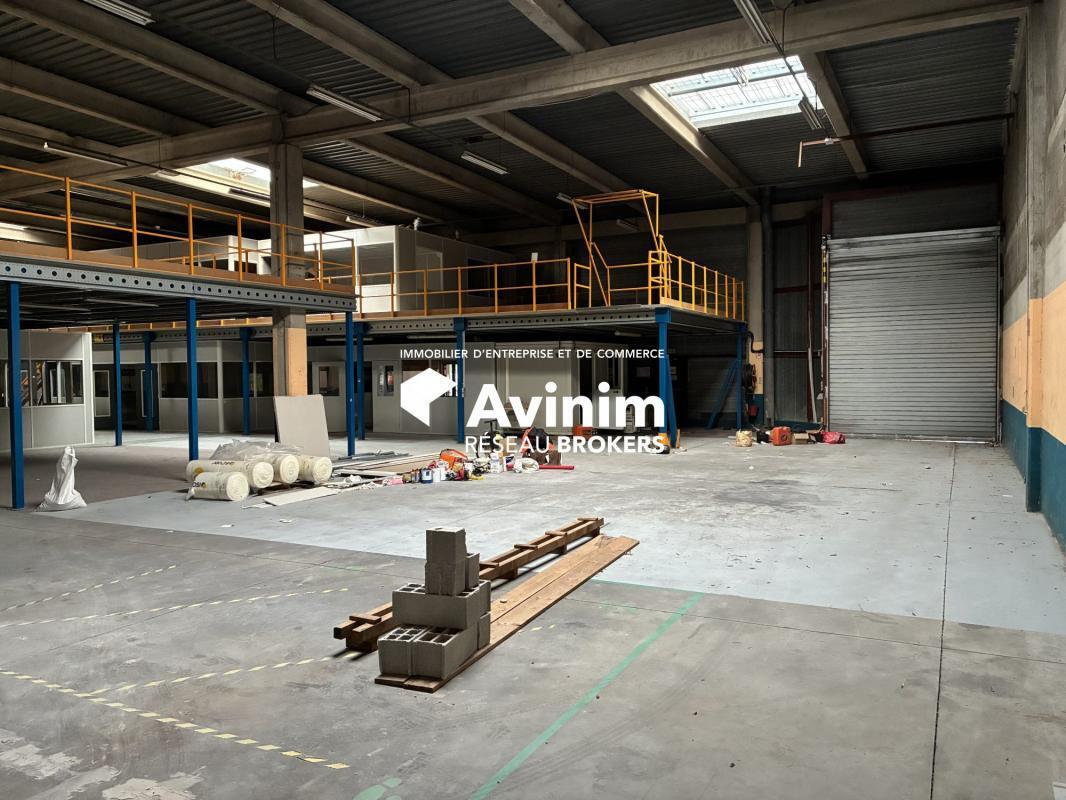 Industrial in Vitrolles for lease Interior Photo- Image 1 of 10
