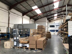 Industrial in Marseille for lease Interior Photo- Image 1 of 5