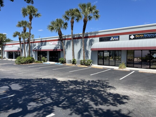Plus de détails pour 6166-6188 Taylor Rd – Industriel à vendre, Naples, FL
