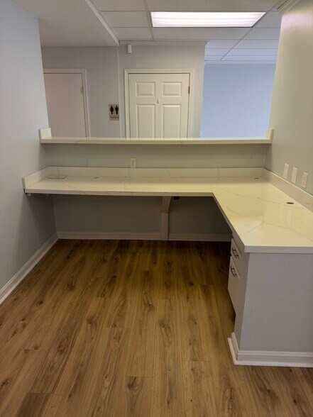 1413 Annapolis Rd, Odenton, MD à louer - Photo du bâtiment - Image 3 de 12