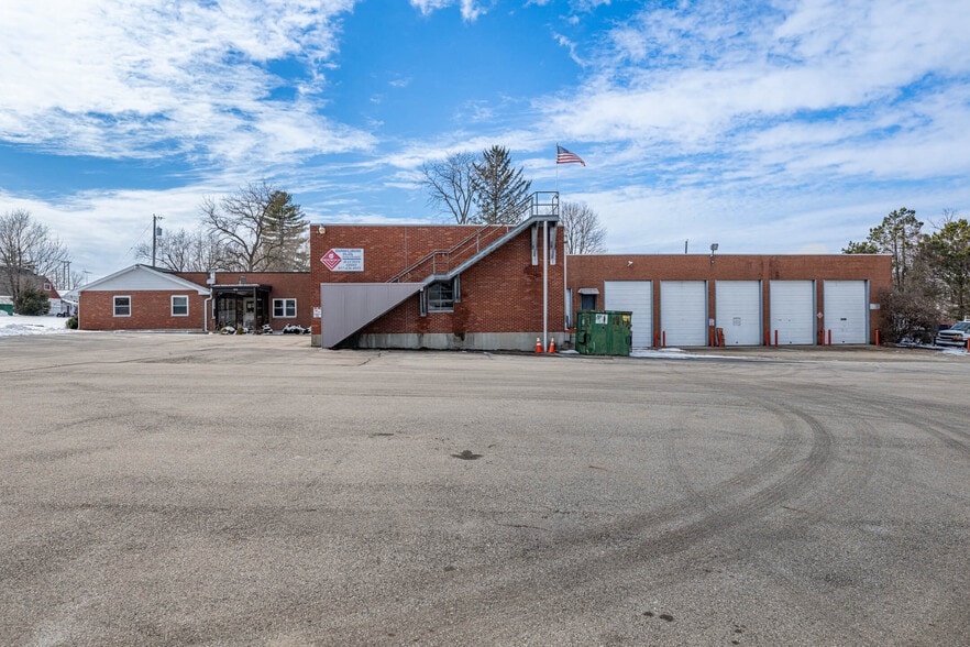 3.35 Ac Investment/Development Site portfolio of 2 properties for sale on LoopNet.ca - Building Photo - Image 2 of 45