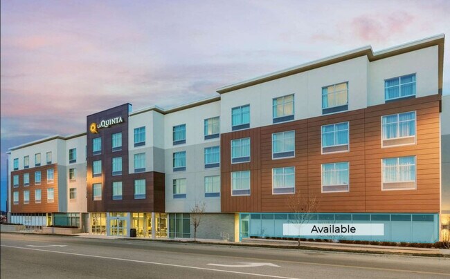 Plus de détails pour 2321 Troost Ave, Kansas City, MO - Commerce de détail à louer