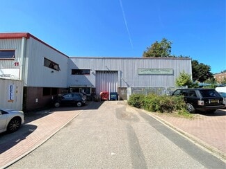 Plus de détails pour St Johns Rd, Isleworth - Industriel à vendre
