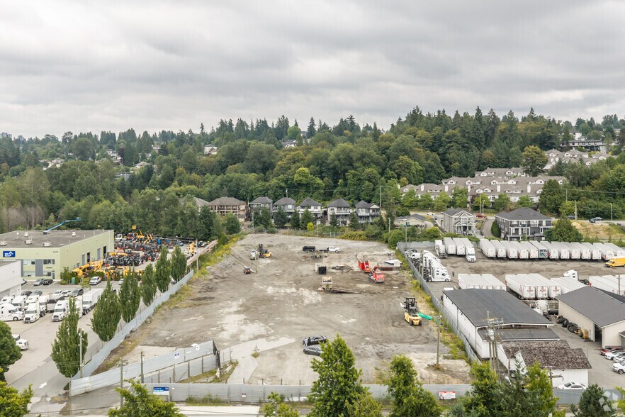 10198 Grace Rd, Surrey, BC à vendre - Photo du bâtiment - Image 2 de 3